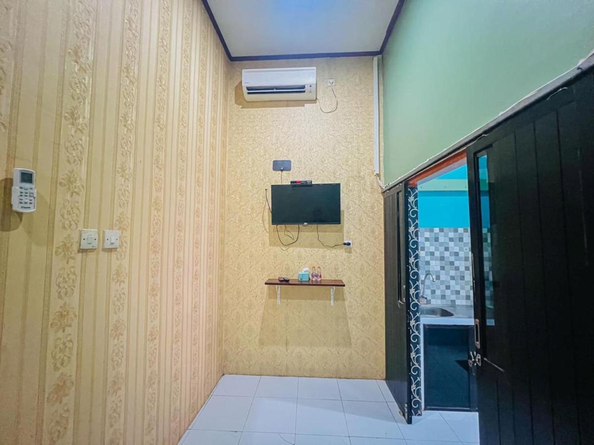 Reddoorz Near Sunrise Mall Mojokerto Exterior foto