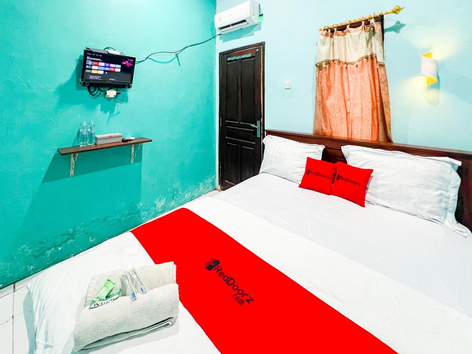 Reddoorz Near Sunrise Mall Mojokerto Exterior foto